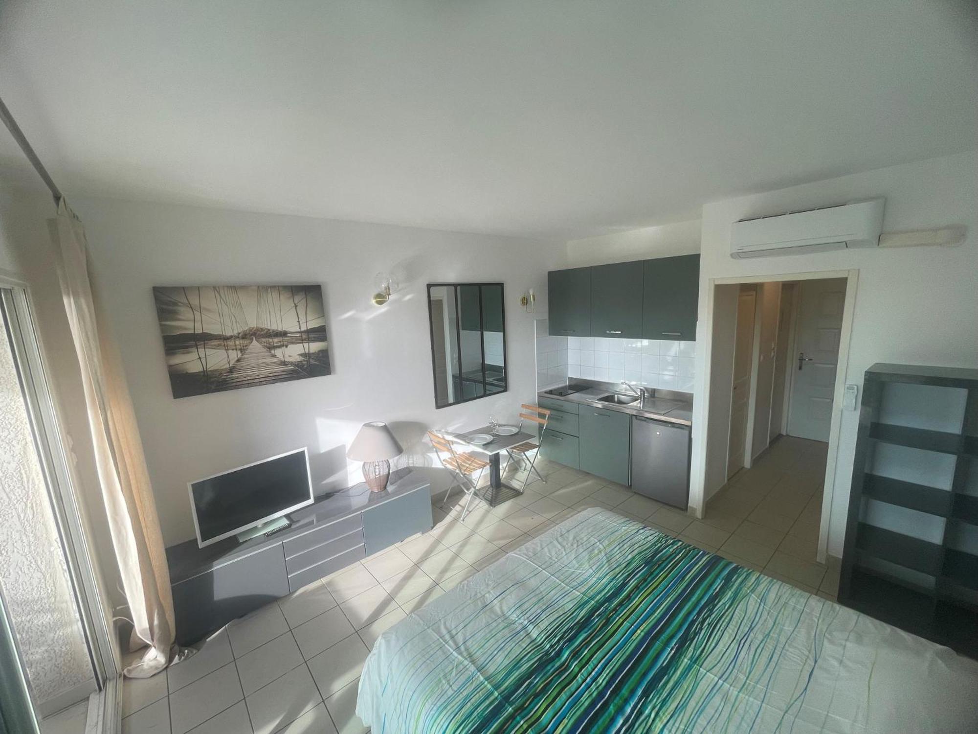 Studio 28 M2 Porticcio Centre Zewnętrze zdjęcie